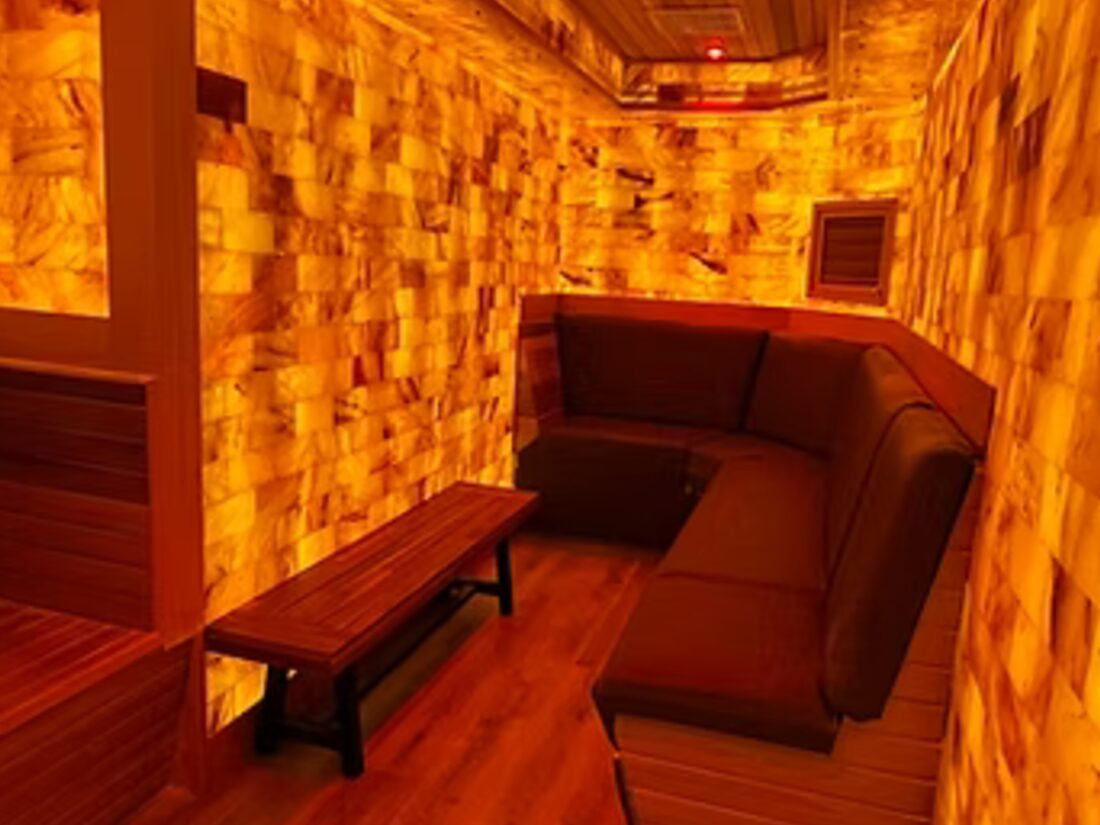 Himalayan salt room